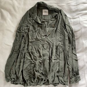Long sleeve shirt, American eagle, size small, color is olive green